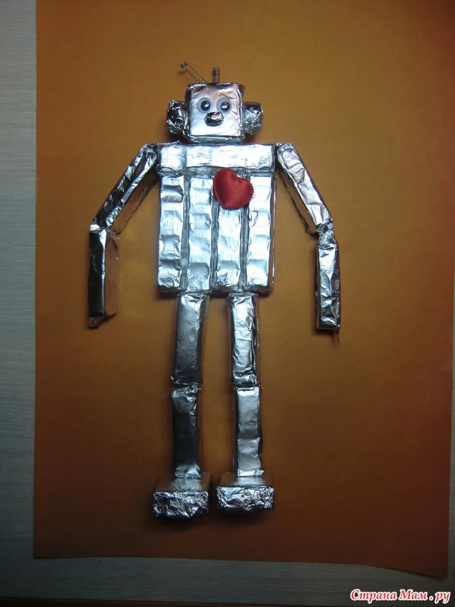поделка робот. поделка робот. робот из коробок. робот из картона. поделка робот.