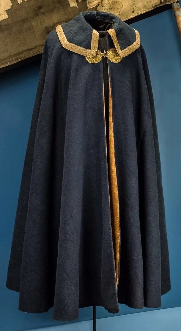 Епанча 17 века. Русский княжеский доспех 13 век. Епанча 18 век. Одежда князей руси 10 век. Епанча одежда на руси мужская.