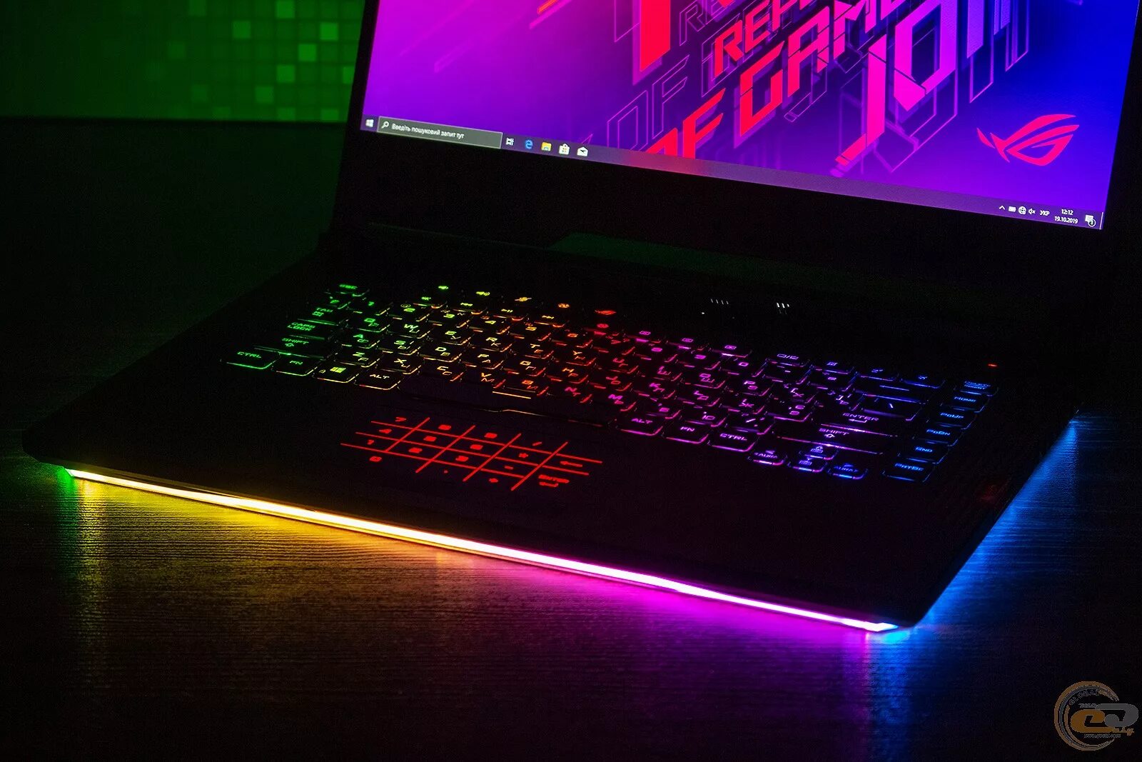 Asus rog strix scar купить. ASUS ROG Strix scar III. ASUS ROG Strix scar. ASUS ROG Strix Notebook. ASUS ROG Strix ноутбук подсветка.