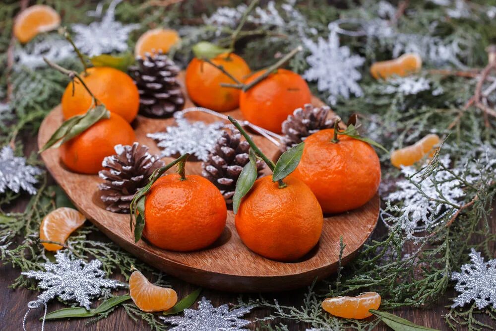 Мандарин и кедр. Ив роше мандарин. Мандарин и кедр. Мандарины минеола. Мандарины клеменголд.