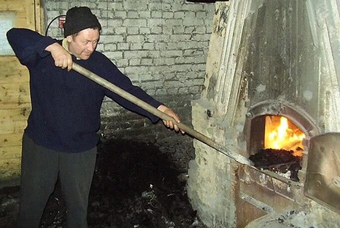 Топить дом углем