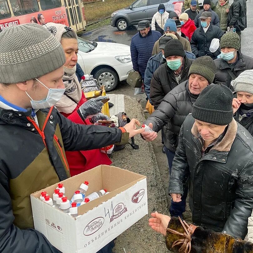 Социальная помощь бездомным. Социальная поддержка бездомных. Благотворительный фонд животных. Россошь помощь бездомным. Россошь помощь бездомным.