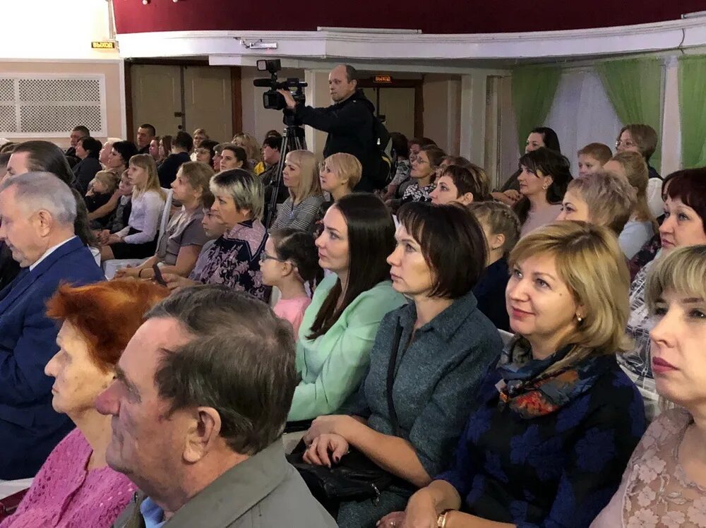 Дц метеор. Досуговый центр метеор. городец дк метеор. досуговый центр метеор г.городец. городец кинотеатр метеор.