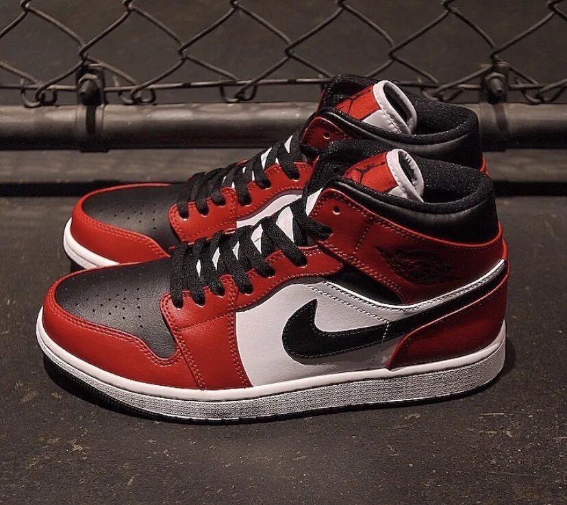 Nike air jordan 1 high chicago. Nike air jordan 1 high. Nike air jordan chicago. Nike jordan 1 chicago. Nike air jordan chicago.