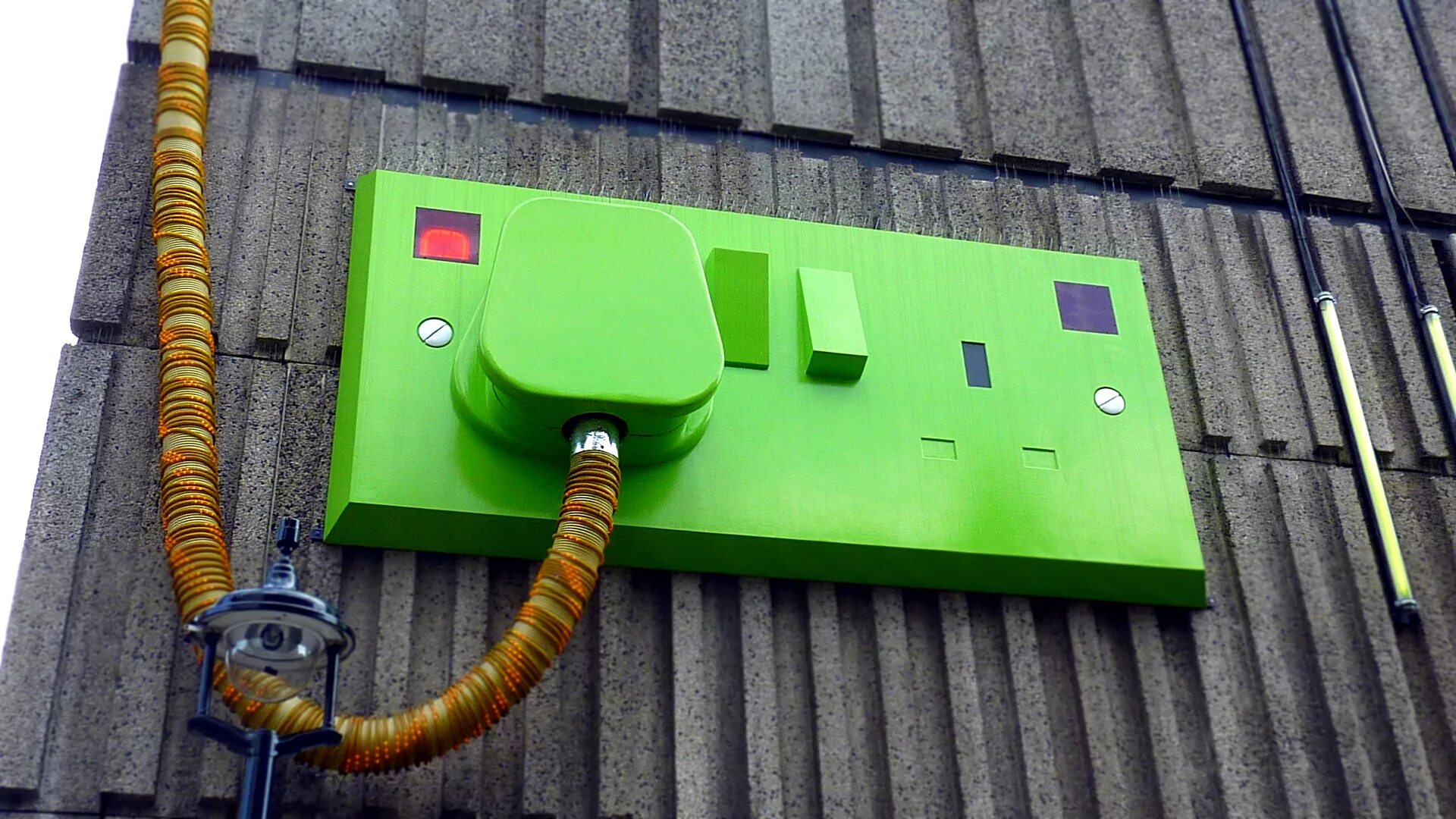 Электро зеленый. Зеленое электричество. Зеленое оборудование. Цвет электричества. Самое зеленое электричество.
