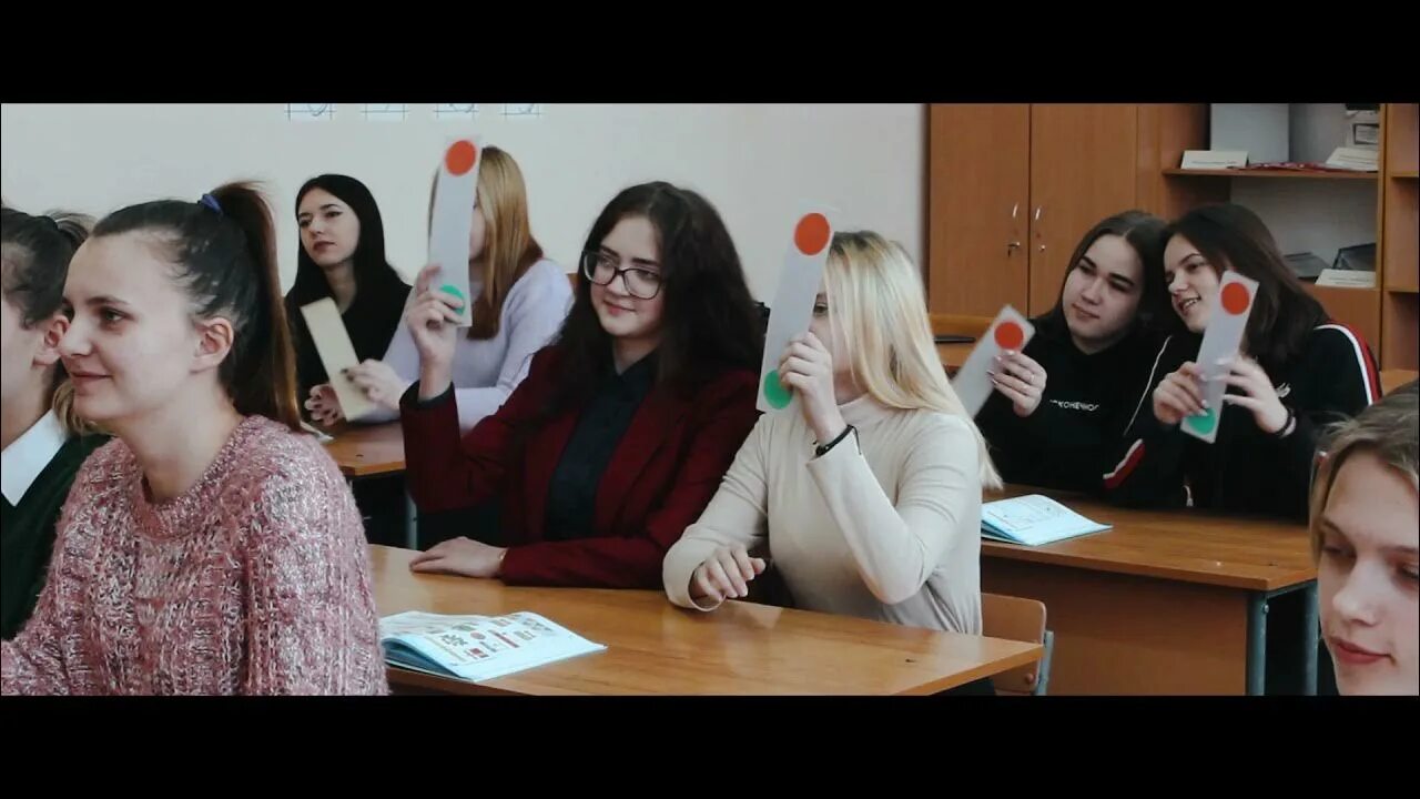 Лидский колледж янки. Лидский колледж музыкальный здание. Лидский колледж музыкальный здание площадь. Колледж при университете. Колледж при университете.