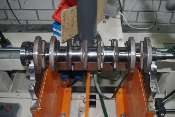 Балансировочный станок для роторов насосных агрегатов бс-44-3000 н. Балансировочный станок для роторов электродвигателей. Статическая балансировка ротора. Графика вибрация. График вибрации.