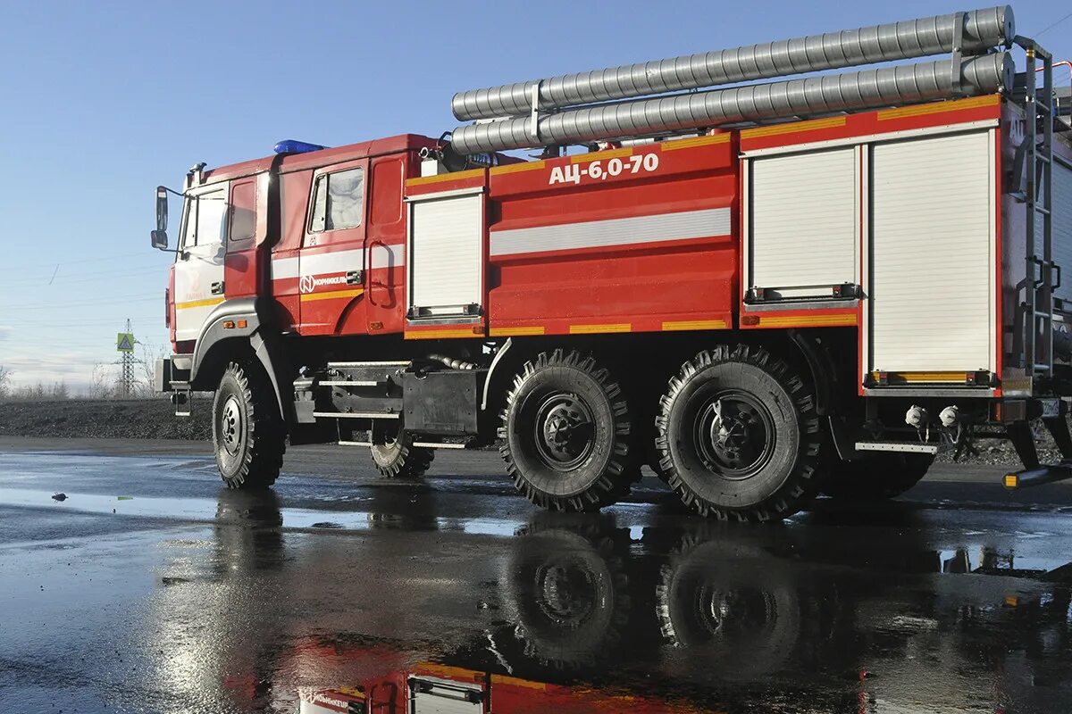 Пожарная машина настоящая. Сонник пожарная машина. Газ 3307 пожарный. Сонник пожарная машина. Аэродромник.