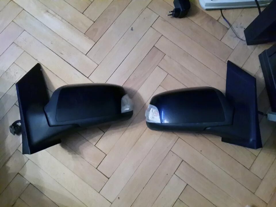 Ford Focus Exterior Side Mirror Change - YouTube