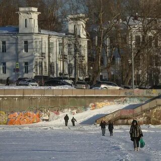 Сильный г