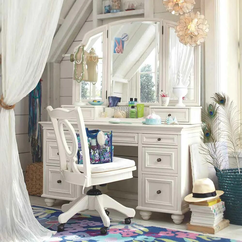 Красивый туалетный столик. Комната для девочки подростка. Домик для детей из ткани. Кровать чердак 160х80. Уголок для девочки в комнате.