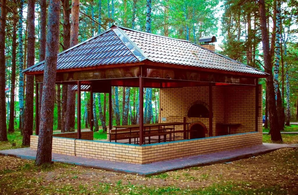 Площадка для мангала с навесом. Шашлыки на даче. Поселок мангал. Мангальная зона манжерок. Парк скандинавия greenvald спб.