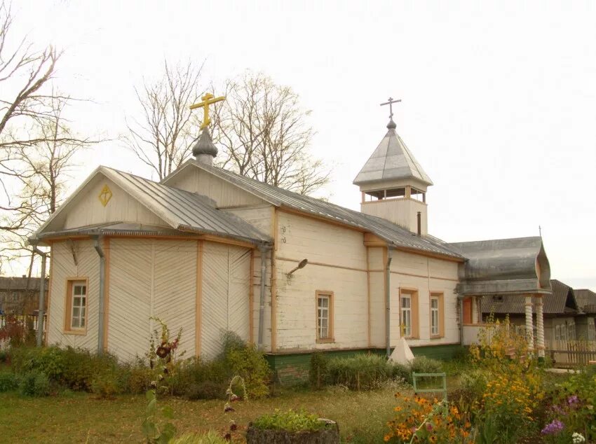 Погода в юрле пермский на неделю. Церковь Богоявления Господня Юрла. Богоявленская Церковь Юрла Пермского края. Юрлинская больница Пермский край. С Юрла Юрлинский район Пермский край.