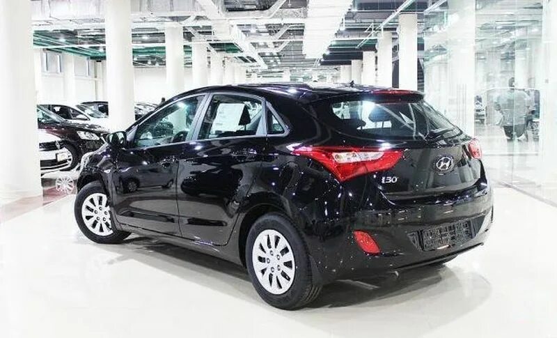 Хендай ай 30 в новом кузове цвет темный шоколад. Ай 30 автомат. Хендай ай 30 автомат. Hyundai i30 (gd). Ай 30 автомат.