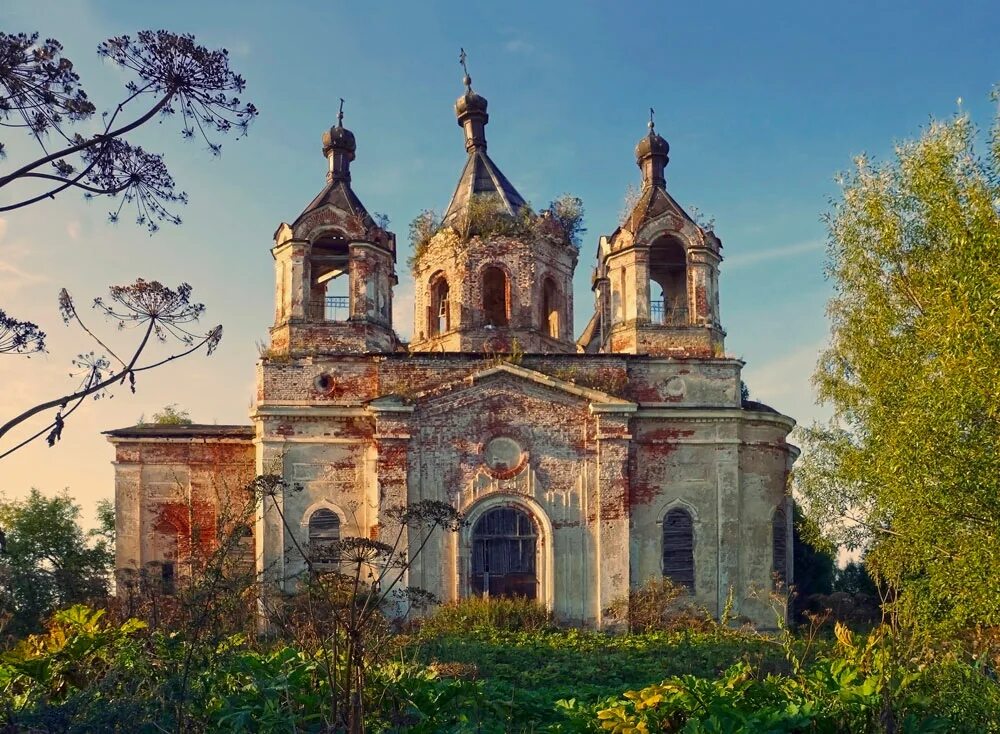 Старицкий район холохольня храм. Березовский рядок селигер. Деревня березовый рядок тверская область. Михайлова гора лихославльский район церковь. Церковь преображения господня турчасово архангельская область.