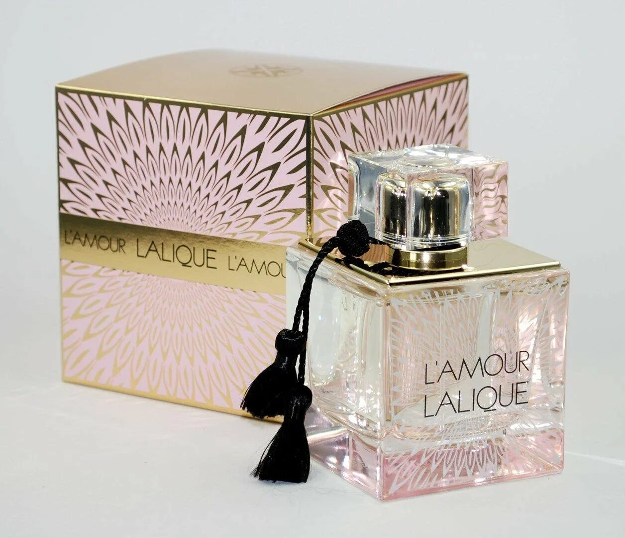 Лямур духи. Lalique l'amour EDP (100 мл). Духи лямур Лалик. Парфюм Ламур Лалик 100 мл. Ламур де Лалик Парфюм женский.