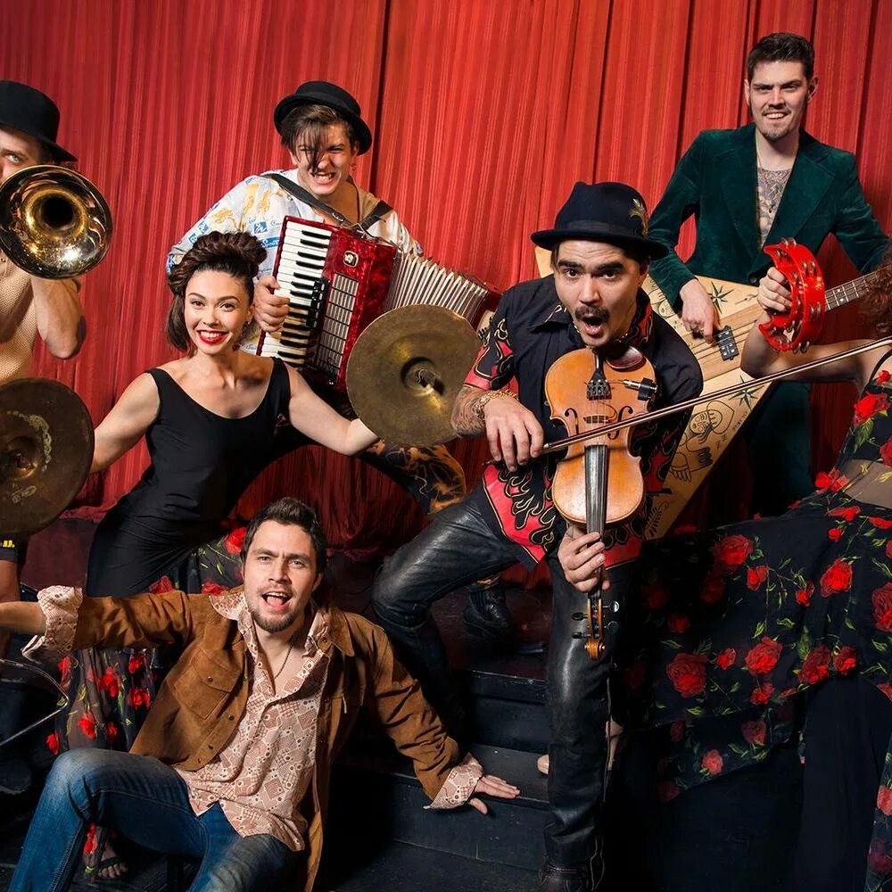 Зе хаттерс группа. Группа the hatters. The hatters группа участники. Шляпники группа. Группа the hatters 2022.