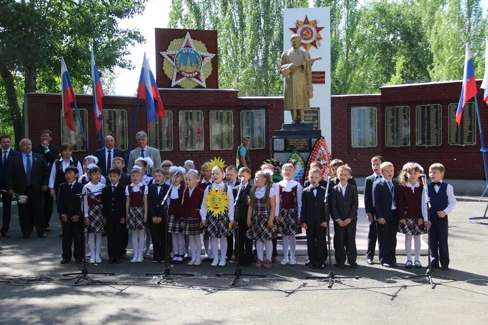 Поселок октябрьский оренбургская область. С Октябрьское Октябрьского района Оренбургской области. Октябрьский район село Октябрьское. Село Октябрьское Оренбургский район. Новоникитино Октябрьского района.