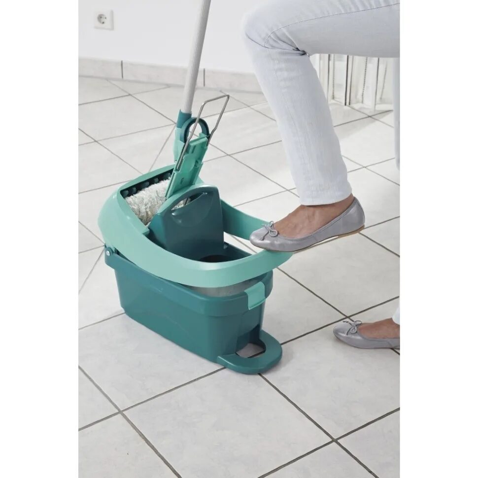 Leifheit clean twist mop. Ведро leifheit combi xl. Набор для мытья полов leifheit clean twist system, швабра, ведро с отжимом 33см. Отжимом af08089. Швабра хозяйственная для пола professional mop (leifheit 59120.