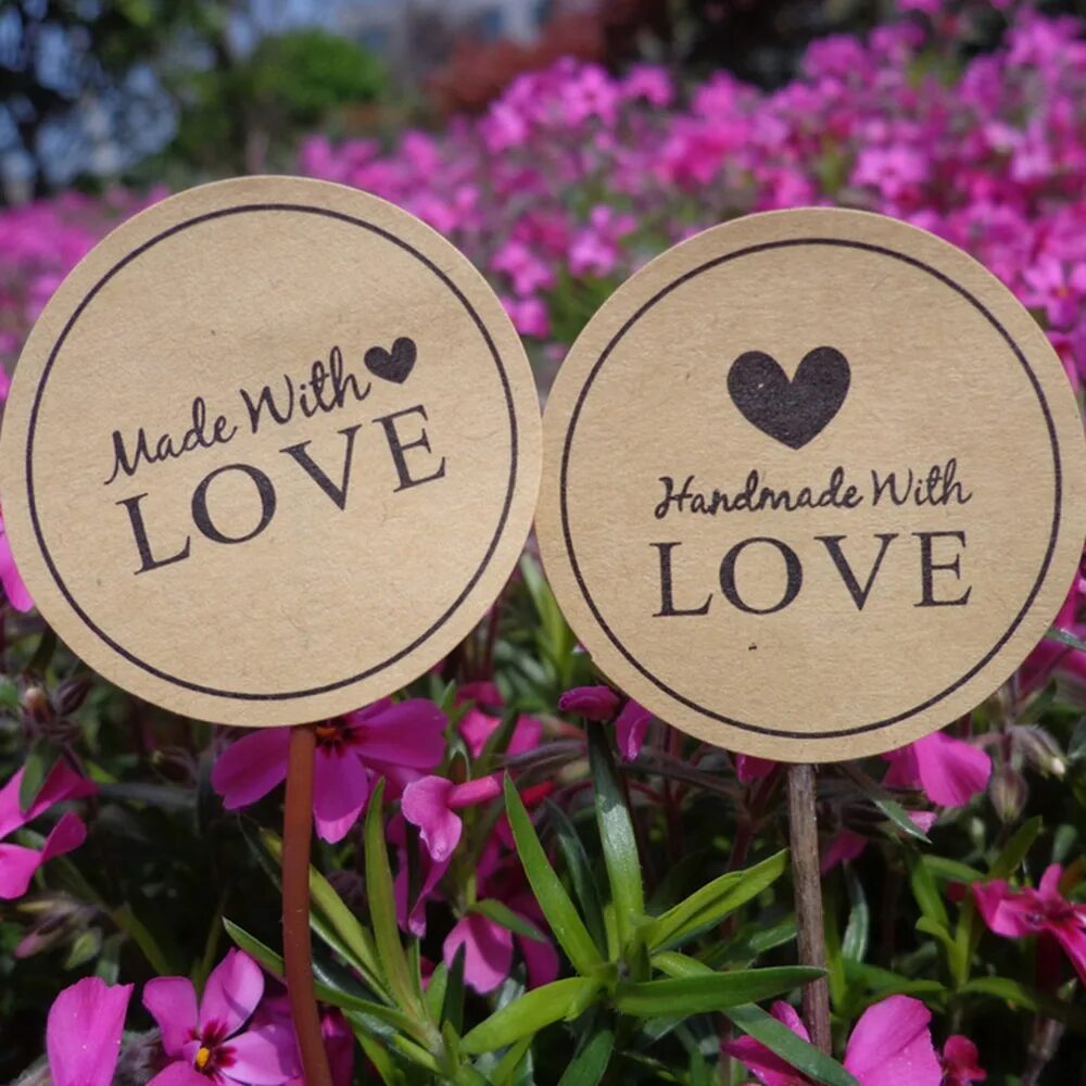 Make and made with love. Handmade with love надпись. наклейка made with love. наклейки &quot; with love&quot;. handmade with love магазин.