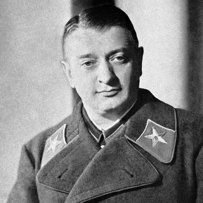 Тухачевский википедия биография. Тухачевский портрет. тухачевский 1918.