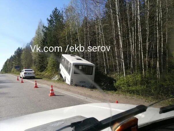 Пермь горный автобус. Автобус 888 Екатеринбург Серов. Серовский тракт 316 км. Серовский тракт Нижний Тагил. Кемпинг Серовский тракт.