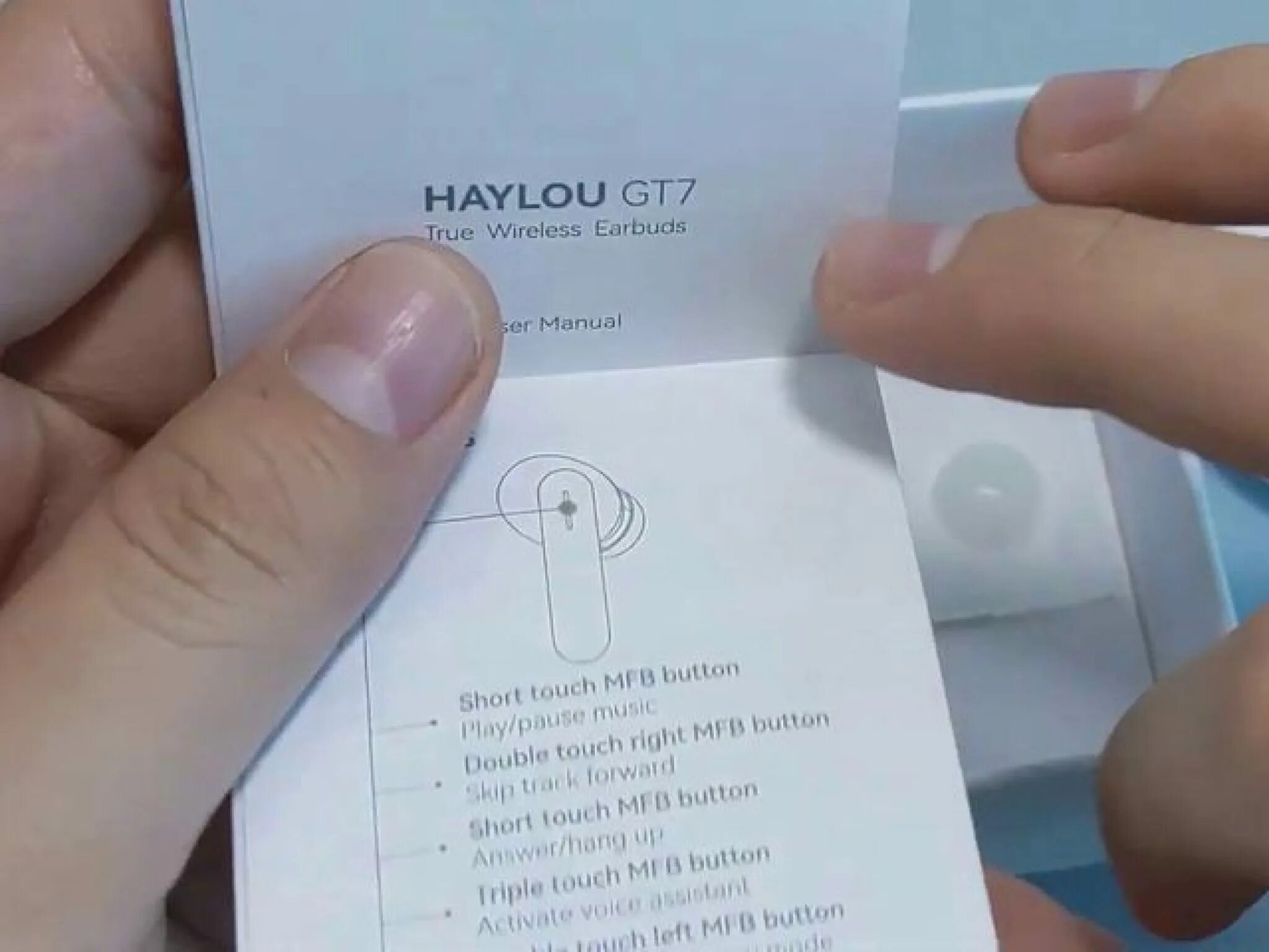 Hello haylou. Наушники Haylou w1. Беспроводные наушники Xiaomi w1. Наушники Ксиаоми Haylou w1. Беспроводные наушники Xiaomi Haylou w1 белые.