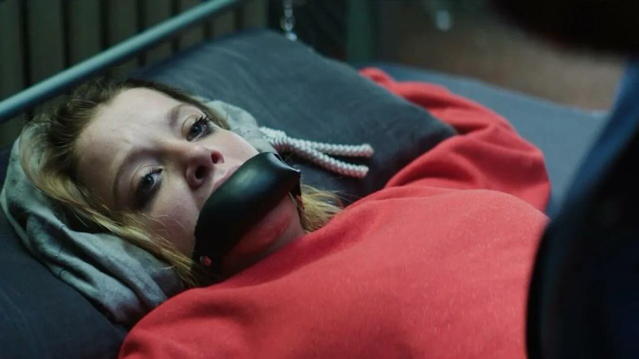 девушку связали и похитили