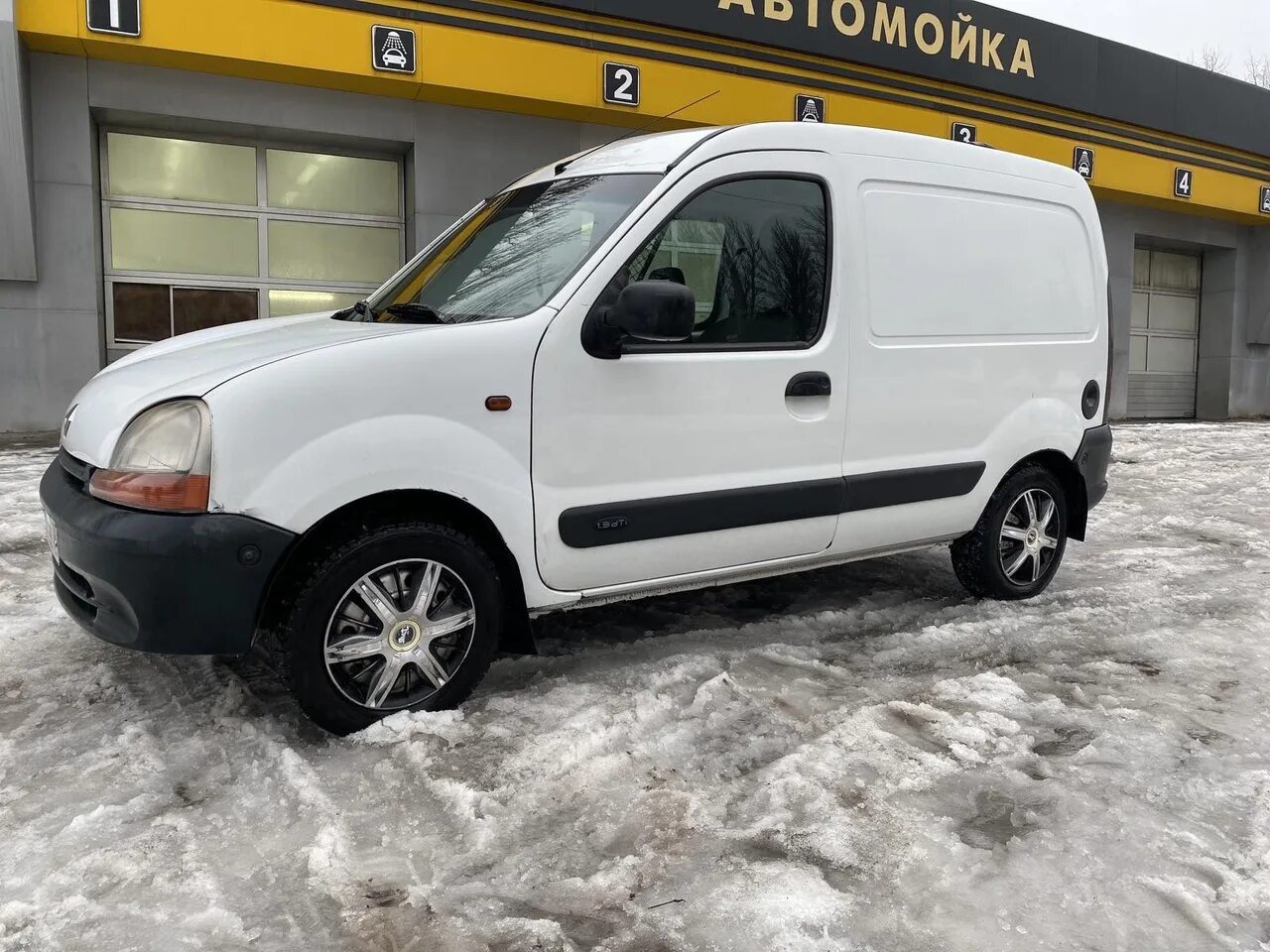 Renault kangoo 2001 года. Renault kangoo 2001 год. Caddy berlingo kengoo. Renault kangoo 2001. 9 мт 2000.