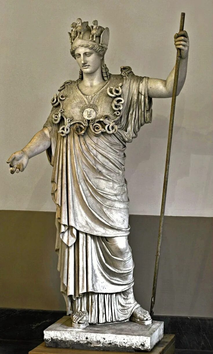 Принес в жертву афине. Афина Паллада богиня. Афина Паллада статуя. Афина Паллада скульптура. Афина Паллада древняя Греция.