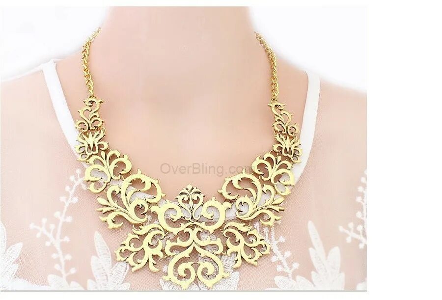 украшение цепь на шею. колье широкое. бижутерия на шею. цепочка золотая женская на шею. золотое ожерелье.