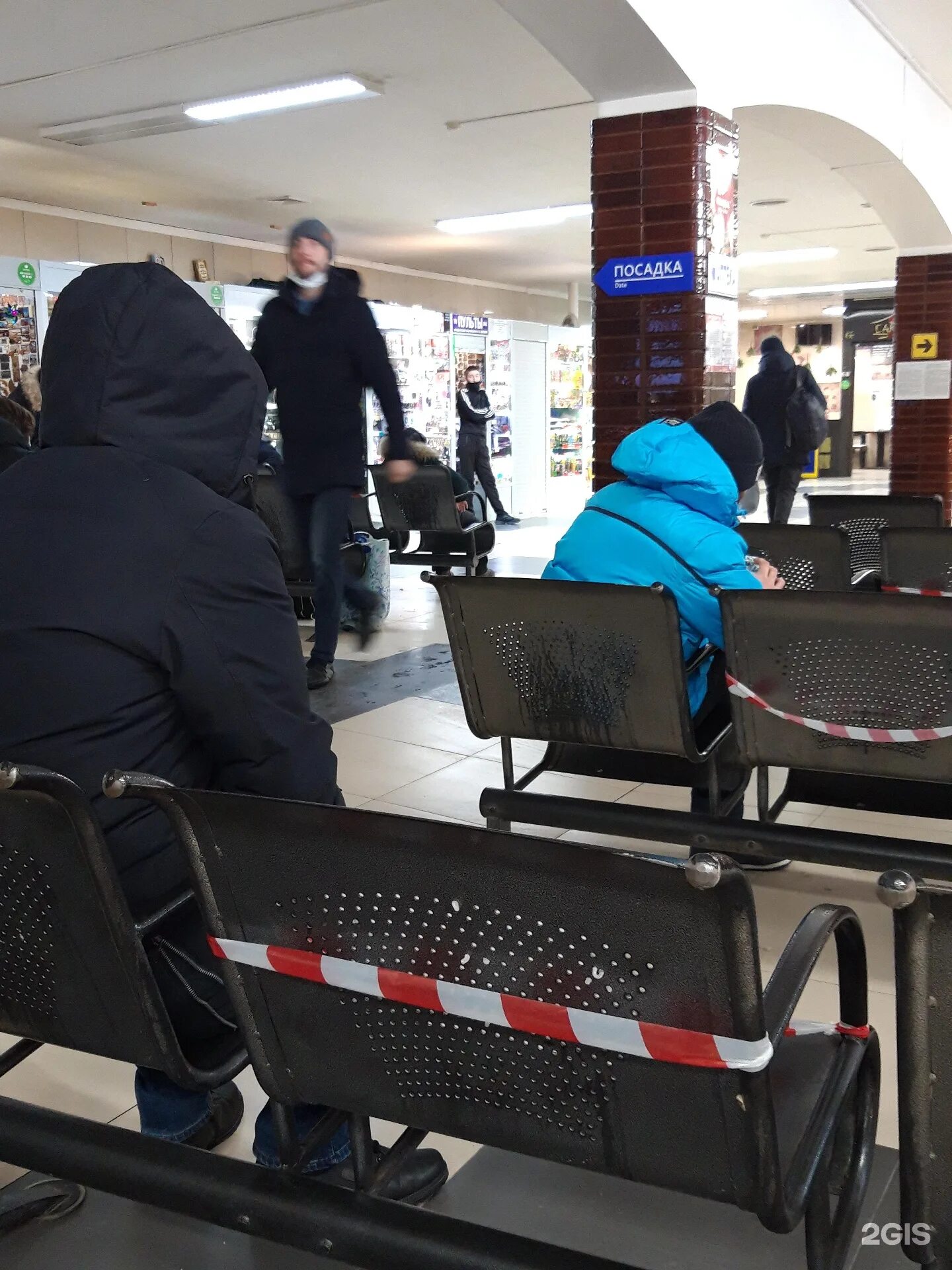 Красноярск черемшанка unkm. Междугородный автовокзал красноярск. Красноярский вокзал автовокзал. Автовокзал губкин межгород. Аэровокзальная 22 г красноярск автовокзал.