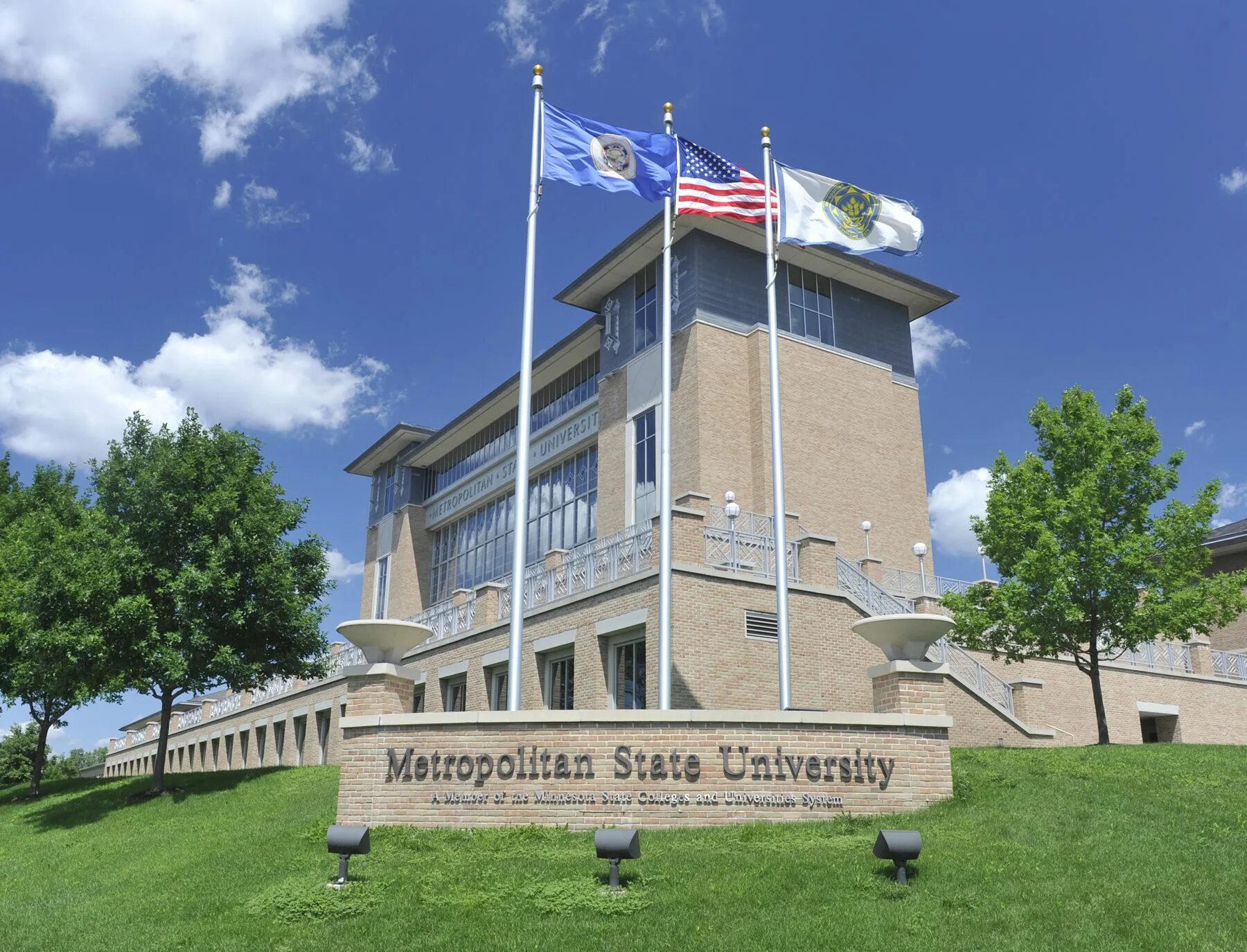 Metropolitan university. Metropolitan state university. metropol university. university of minnesota. metropolitan state university commerce.
