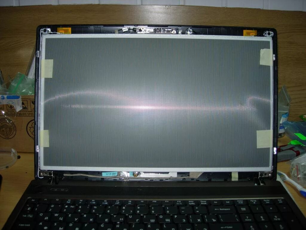 Ноутбук акер е1 531 матрица. Матрица на ноутбук Acer 15.6 ноутбук. Сколько стоит замена матрицы. Замена матрицы на ноутбуке Acer.