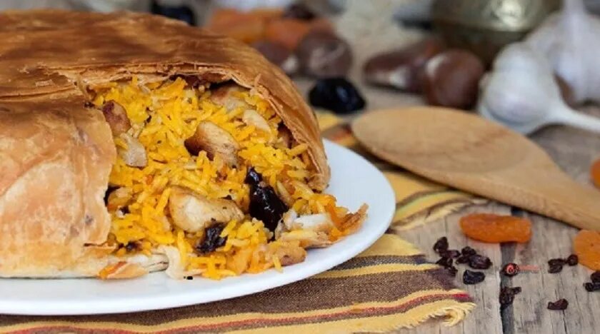 Шах-плов королевский азербайджанский. Азербайджанская кухня шах плов. Лазерсон плов шах. Плов хан шах. Шах-плов королевский.