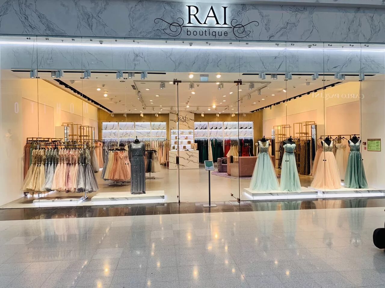 Rai boutique нижний новгород. Бутик женской одежды тц парад. Boutique rai нижний новгород платье кремового цвета. Boutique rai rai. Boutique rai rai.