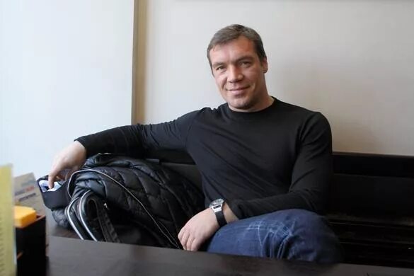 Олег Чернов - актёр - фотографии - российские актёры театра - Кино-Театр.Ру