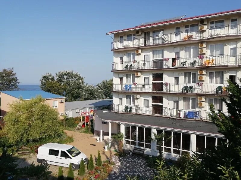 Отели агой на берегу моря. Отель Афродита Агой. Поселок Агой отель Афродита. Афродита Агой Краснодарский край гостевой дом. Шепси Афродита гостевой дом.