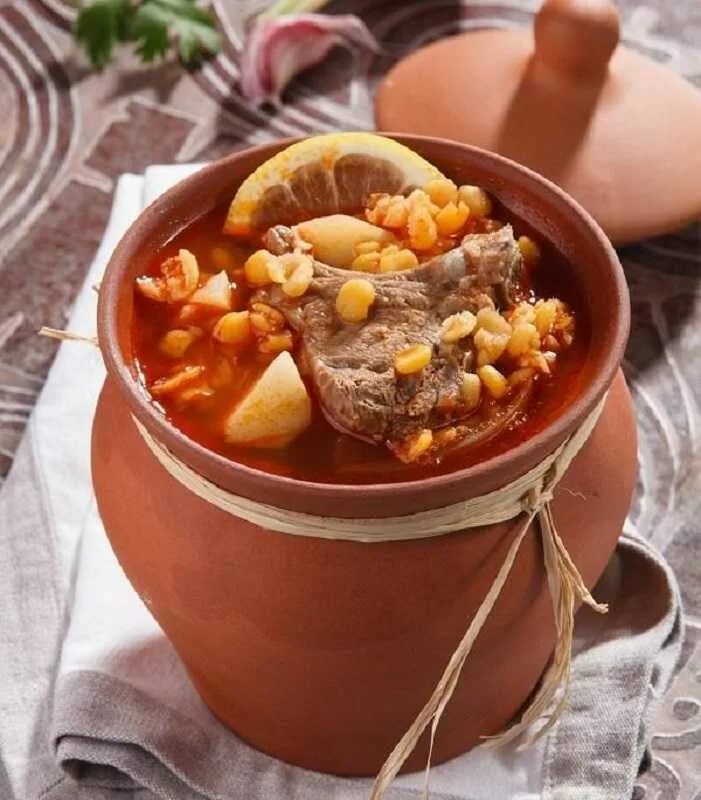 пити в горшочках рецепт. шекинский пити. азербайджанское блюдо пити. пити в горшочках рецепт. кухня азербайджана пити.