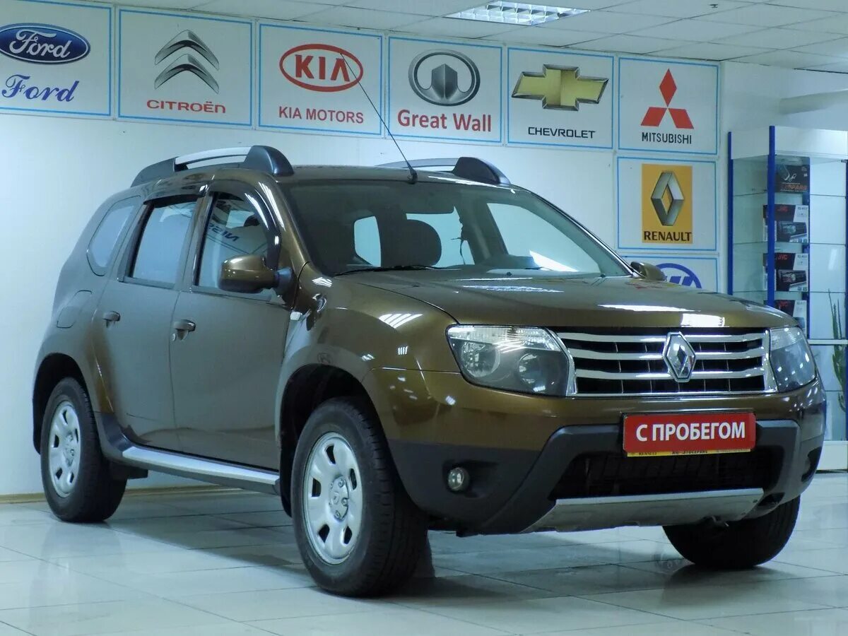 Рено Дастер 2008. Renault Duster в автосалоне. Рено Дастер в автосалоне. Дастер Нижегородец. Купить рено дастер в ставрополе