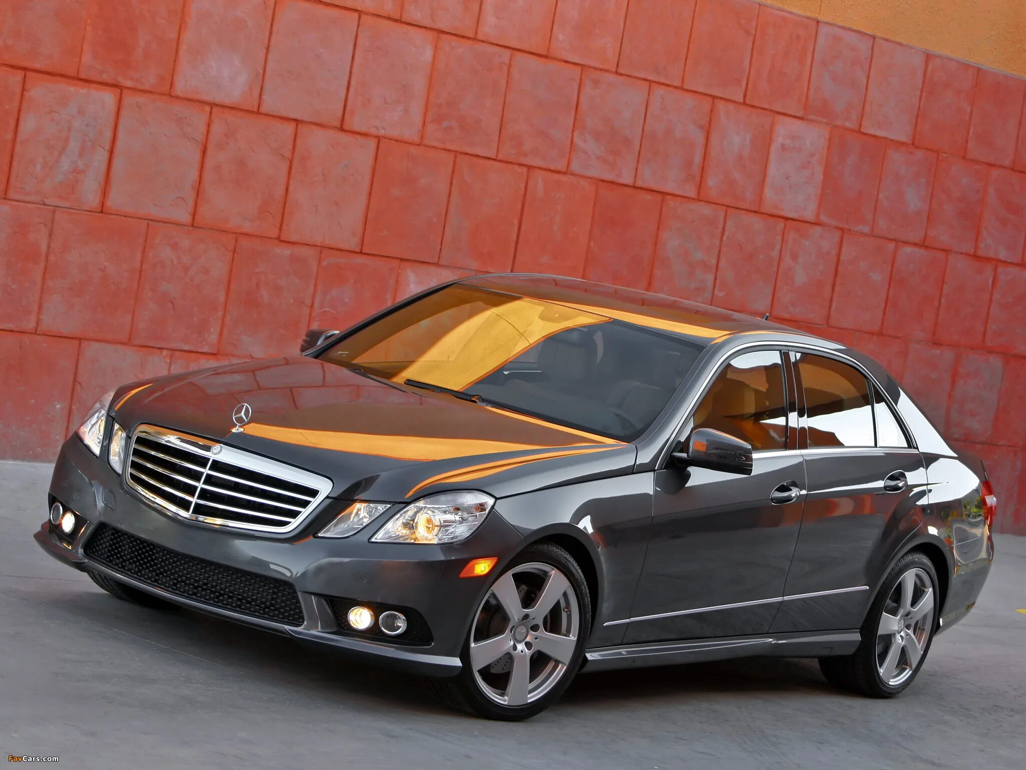 Мерседес бенц 2012 год. Mercedes Benz e350 2010. Мерседес e350 w212. Мерседес-Бенц e350. Mercedes Benz e350 AMG.