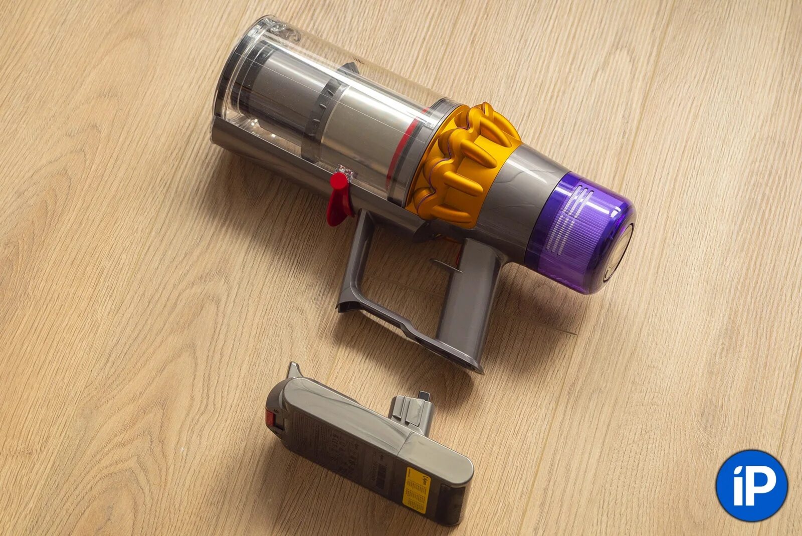Пылесос dyson v15 sv22 absolute. Dyson v15 detect. вертикальный пылесос dyson v15 sv22 detect absolute. dyson то32183. дайсон v 15 насадка.