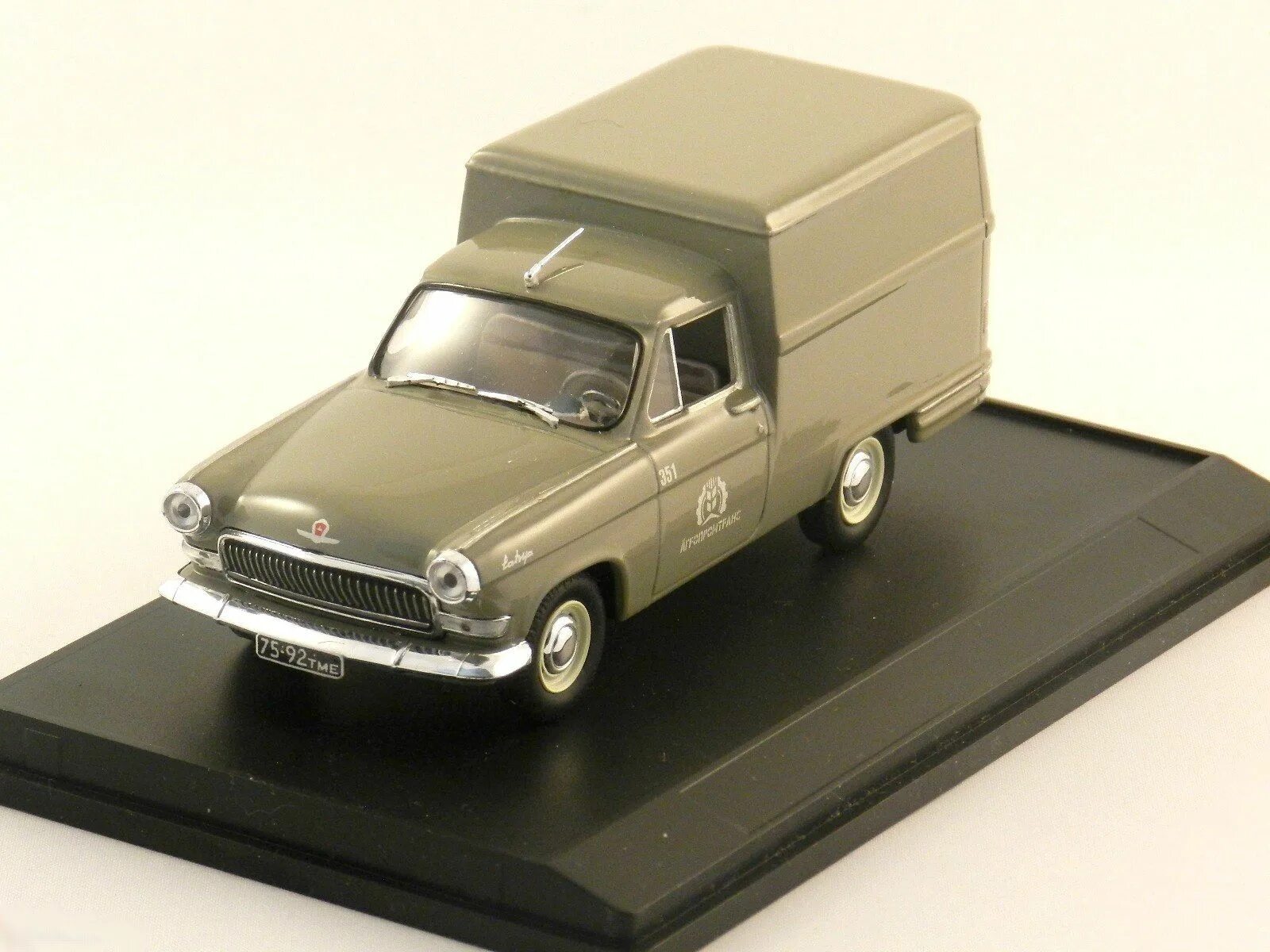 Модели машин в масштабе. Газ 2402 агат 1 43. Машинки масштаб 1 43 ссср. 1938 mercedes benz 770k w150. Масштаб 1.