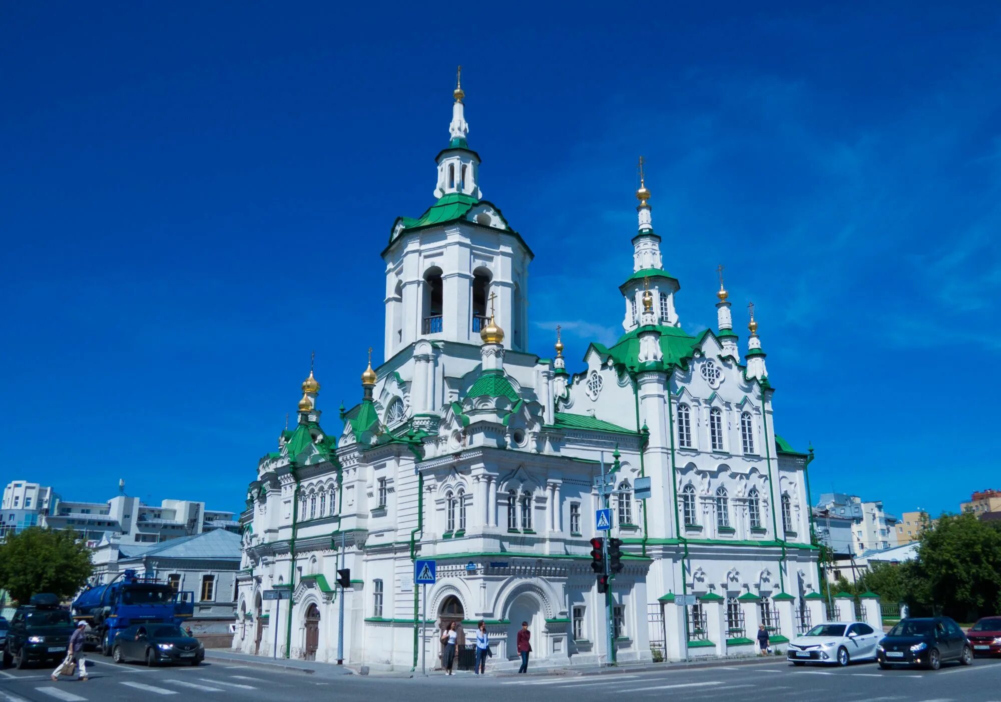 Храмова тюмень. Спасская церковь тюмень. крестовоздвиженская церковь тюмень. спасская церковь иркутск 18 век. сибирское барокко в архитектуре иркутска.