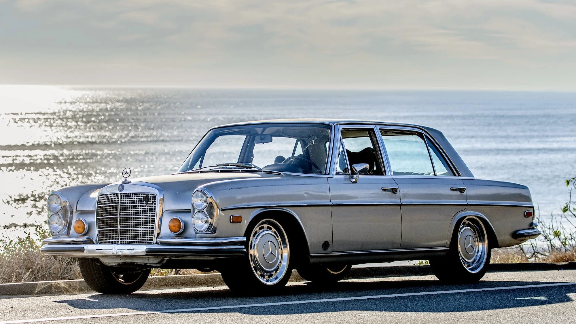 Mercedes benz 1971. 1971 mercedes benz 300 sel amg team. Mercedes benz 1971. Мерседес бенц 280 se. Mercedes benz 1971.