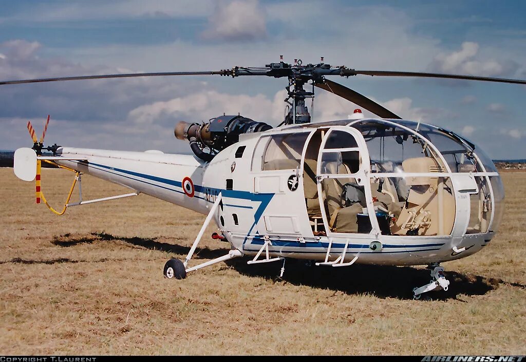 Rippa r319 отзывы. Sa.319 Alouette III. Aerospatiale sa-319b Alouette III кабина. Вертолет sa 319b. Alouette III вертолет.