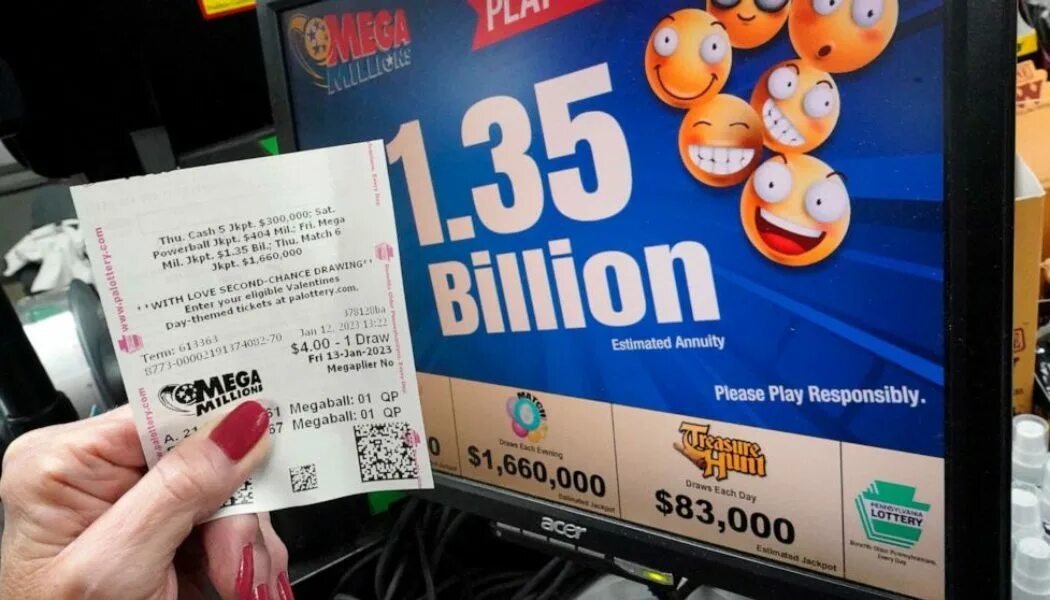 Джекпот 1. Джекпот лотерея. Mega millions Lottery ticket. Лото миллион. Лотерея один из двух.