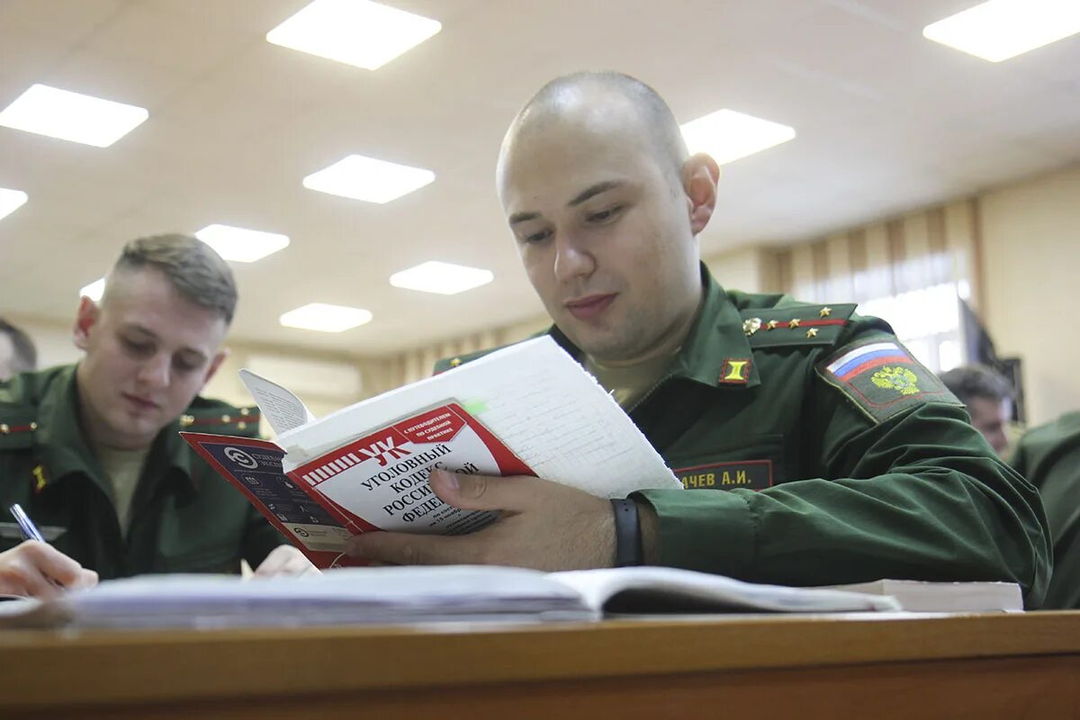 Военная прокуратура уссурийск. Военная прокуратура ВВО Хабаровск. Прокуратура восточного военного округа. Прокурор военной прокуратуры восточного округа. Сотрудники военной прокуратуры.