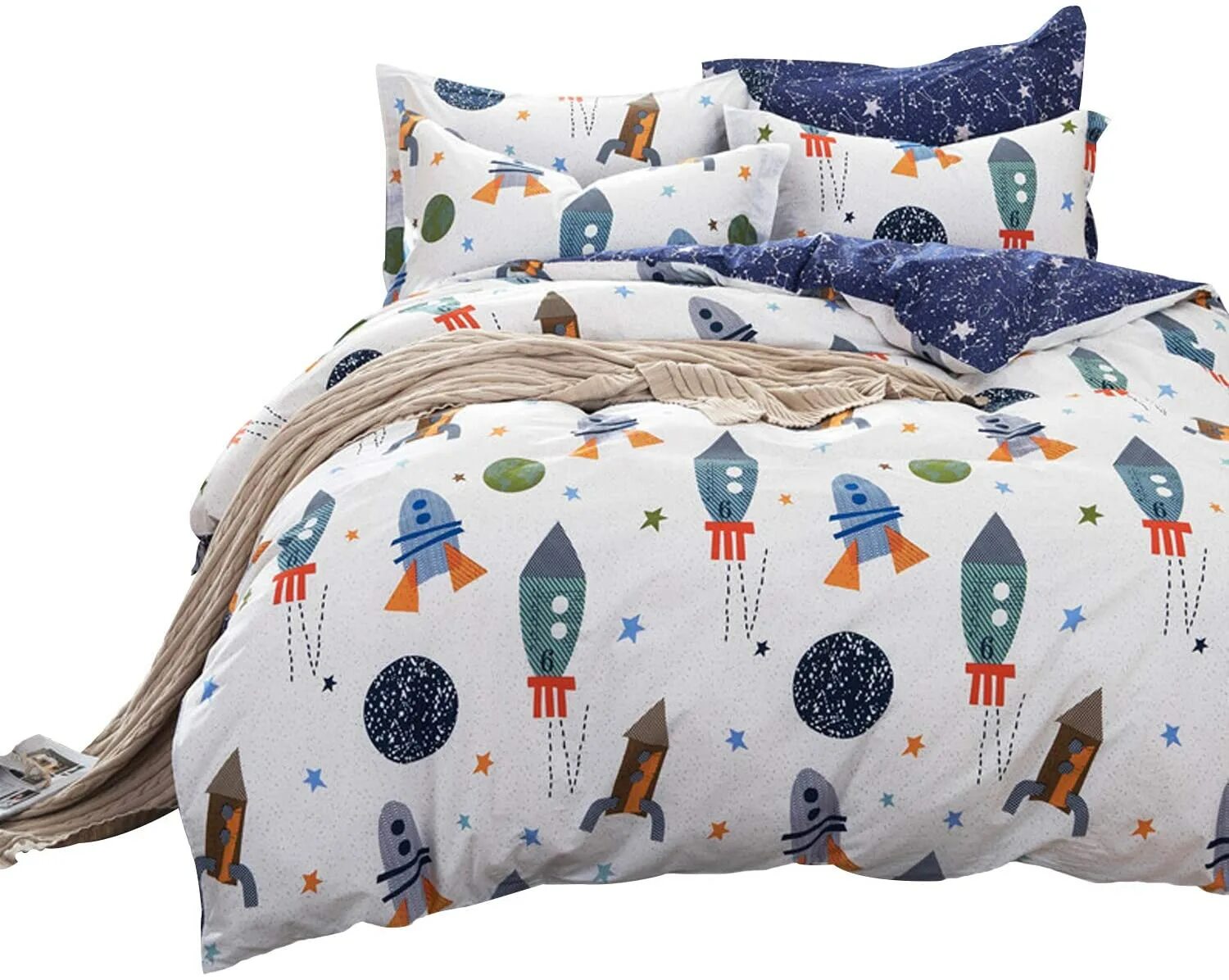 Покрывало космос. Кровати с артопедическими матрацами. Сон в кровати. Красивые пледы на кровать. Мужской спальный комплект.