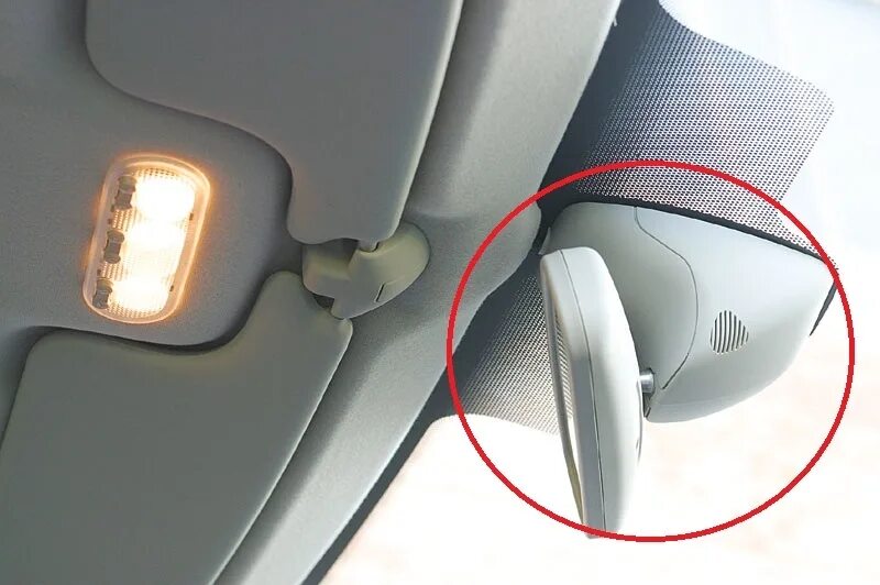 Где стоит датчик дождя. Где стоит датчик дождя. Датчик дождя приора 2. Датчик дождя тойота камри. Датчик дождя opel astra k.